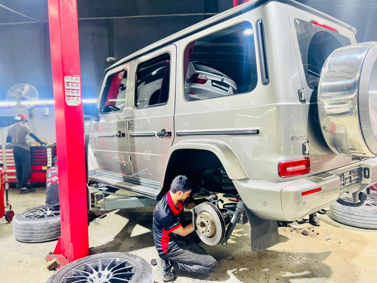 JAS Auto Workshop gallery photo 3