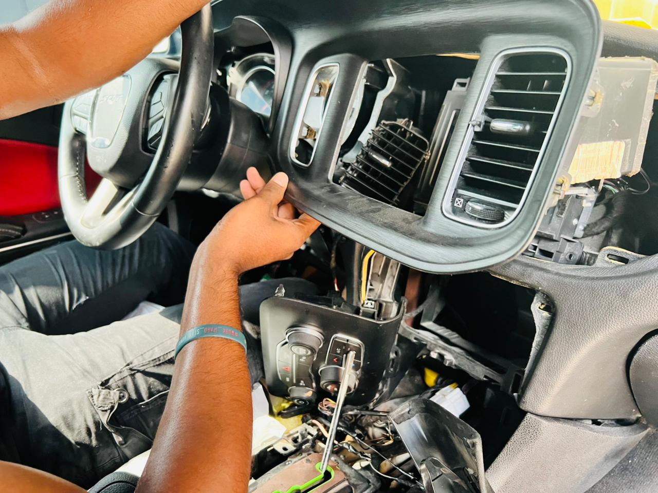 JAS Auto Workshop gallery photo 13