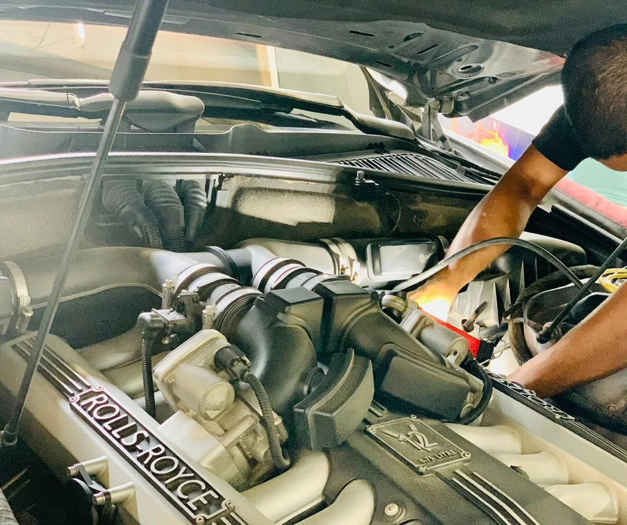 JAS Auto Workshop gallery photo 17